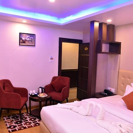 Marinha Airport Hotel Kathmandu Bagian luar foto