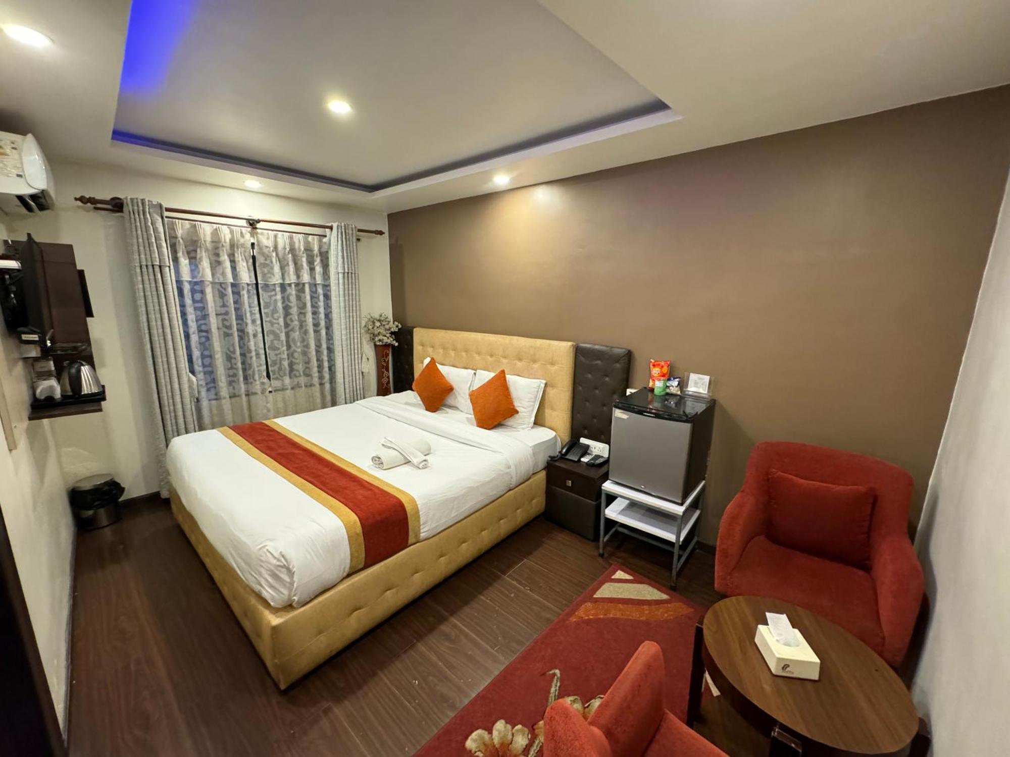 Marinha Airport Hotel Kathmandu Bagian luar foto