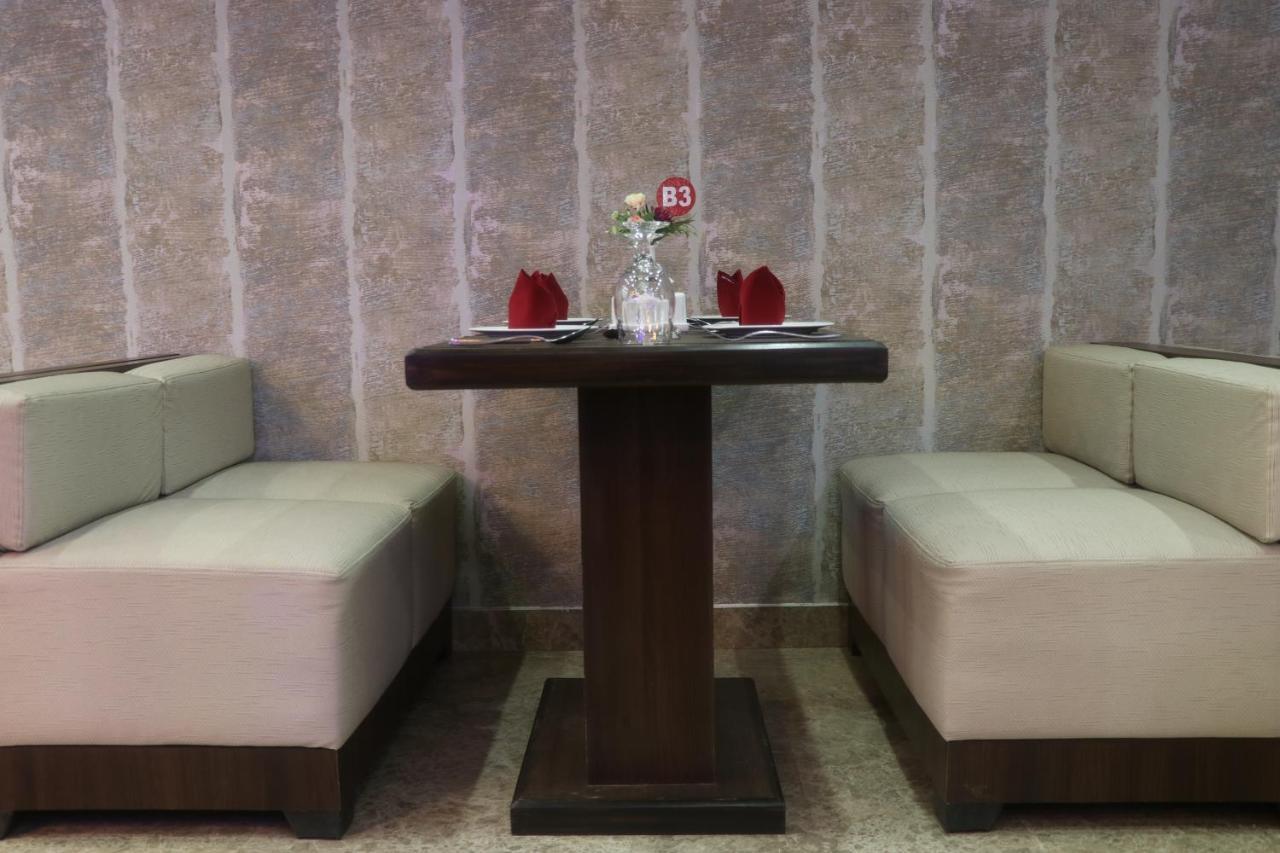 Marinha Airport Hotel Kathmandu Bagian luar foto