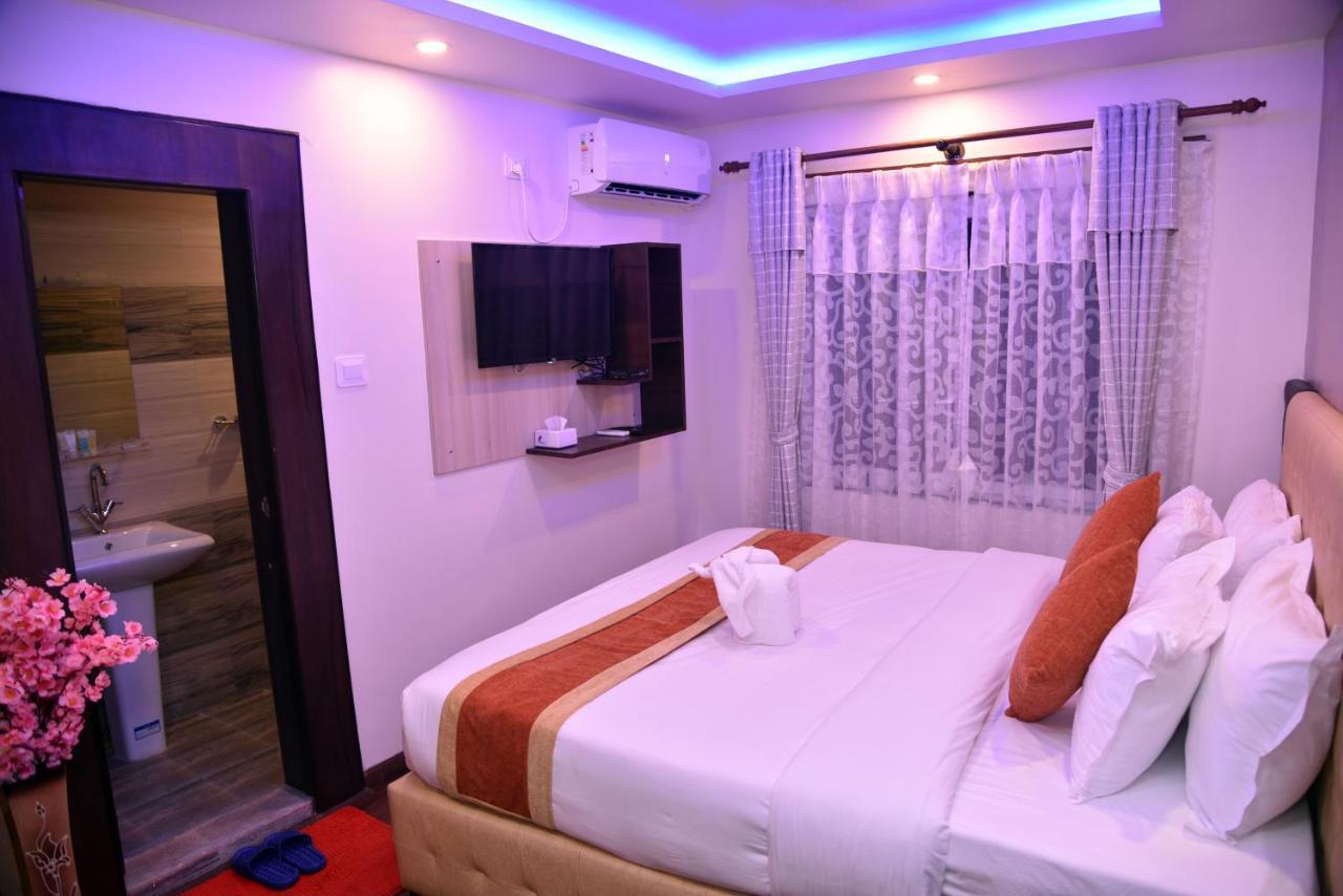 Marinha Airport Hotel Kathmandu Bagian luar foto