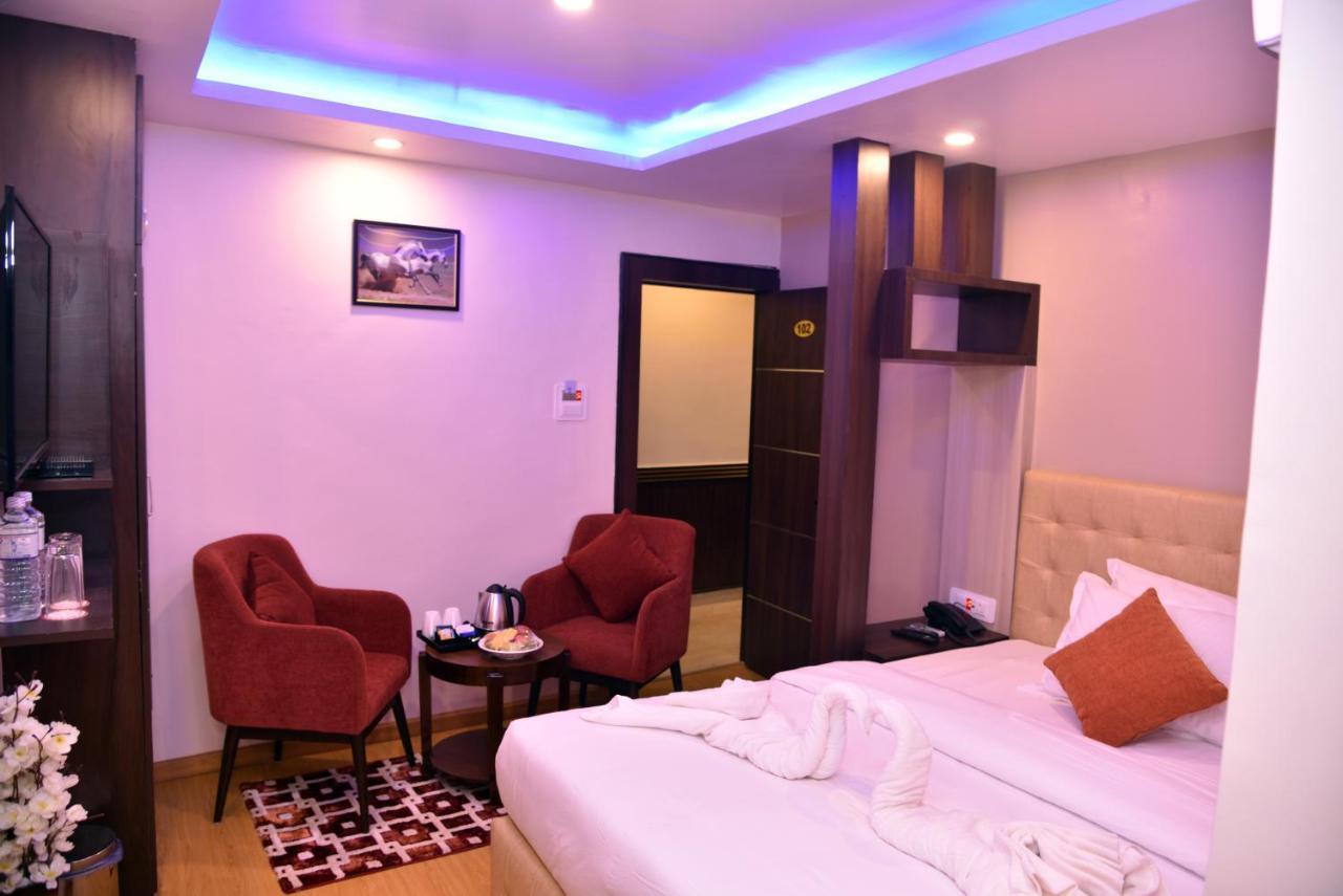 Marinha Airport Hotel Kathmandu Bagian luar foto